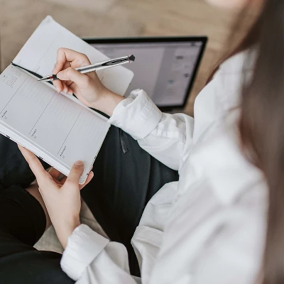 Uni-ball 207 Impact Roller Ball Stick Gel Pen Blue Ink Bold 65801 - Image 7